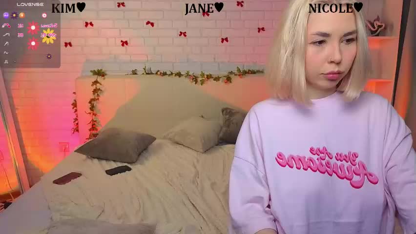 _ramune_ Cam Model Chat April 11, 2026