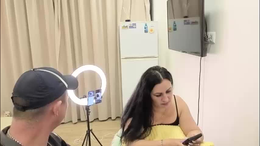 best_ass2000 Cam Model Chat April 11, 2026