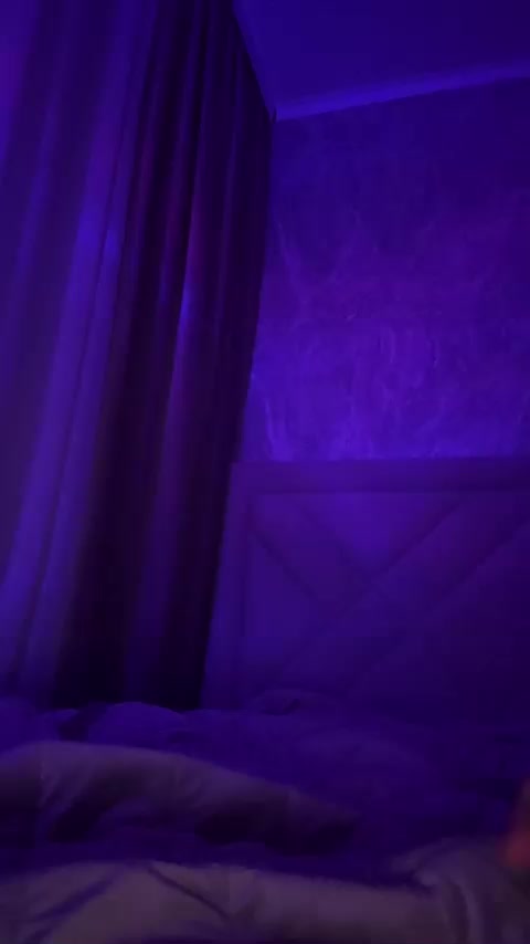 Azia_love_ Cam Model Chat April 11, 2026