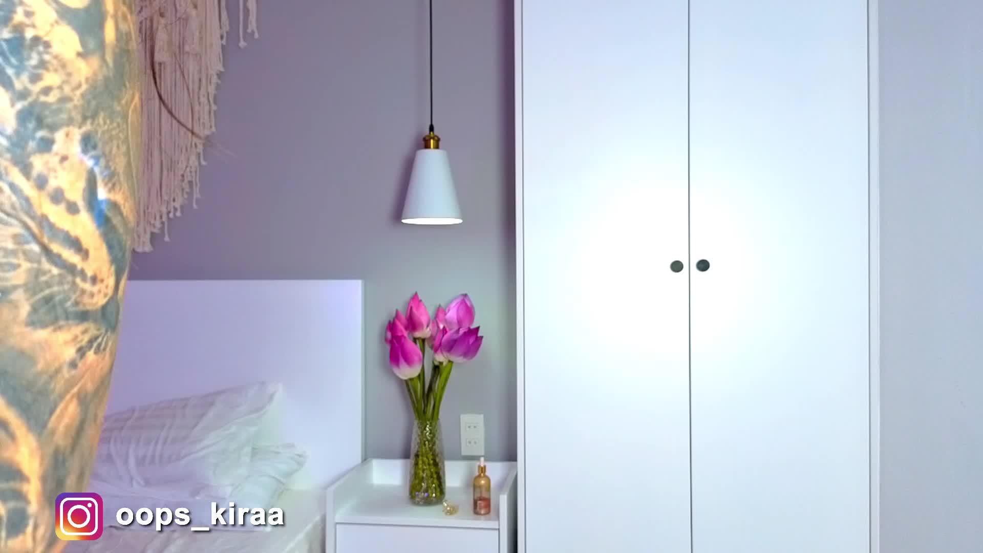 Oops_kiraa Cam Model Chat April 11, 2026