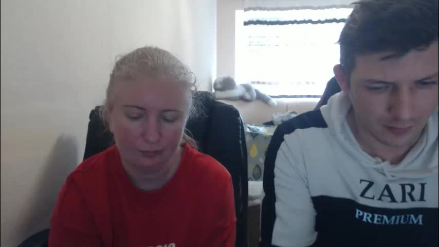 jenisandpeter Cam Model Chat April 11, 2026