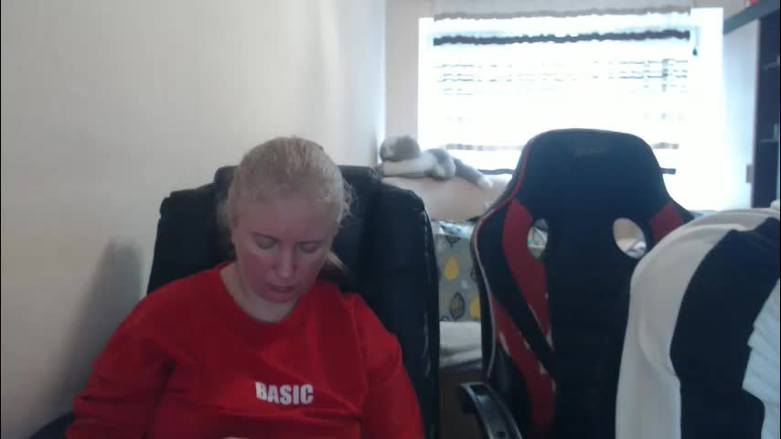 jenisandpeter Cam Model Chat April 11, 2026