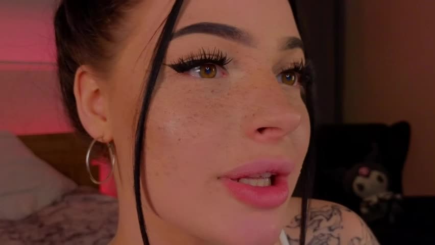 lisaanddenis Cam Model Chat April 11, 2026