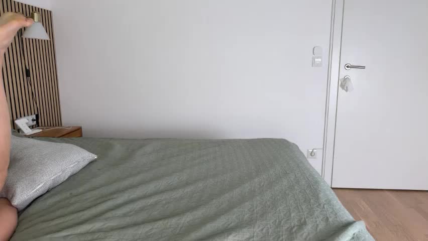 pull_n_bear777 Cam Model Chat April 11, 2026