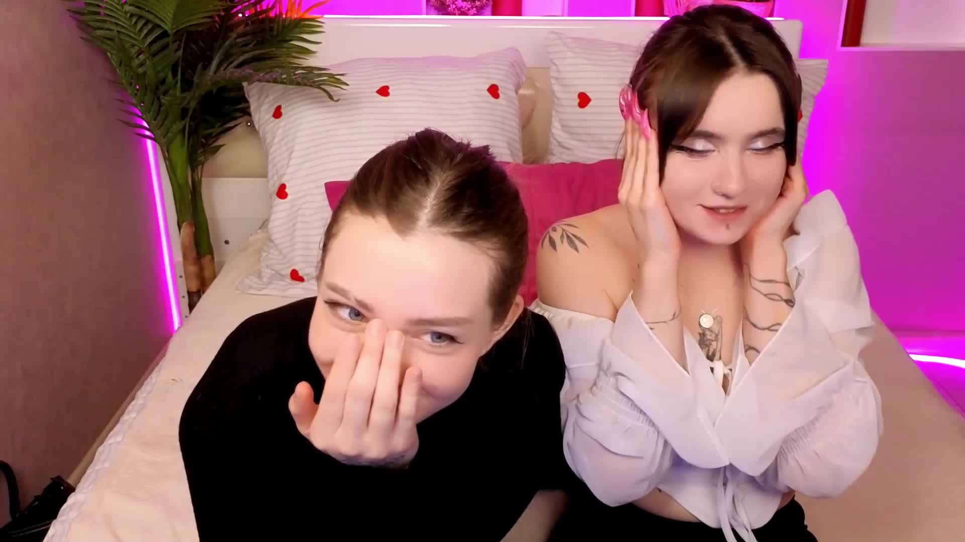 MaoandLulu Cam Model Chat April 13, 2026