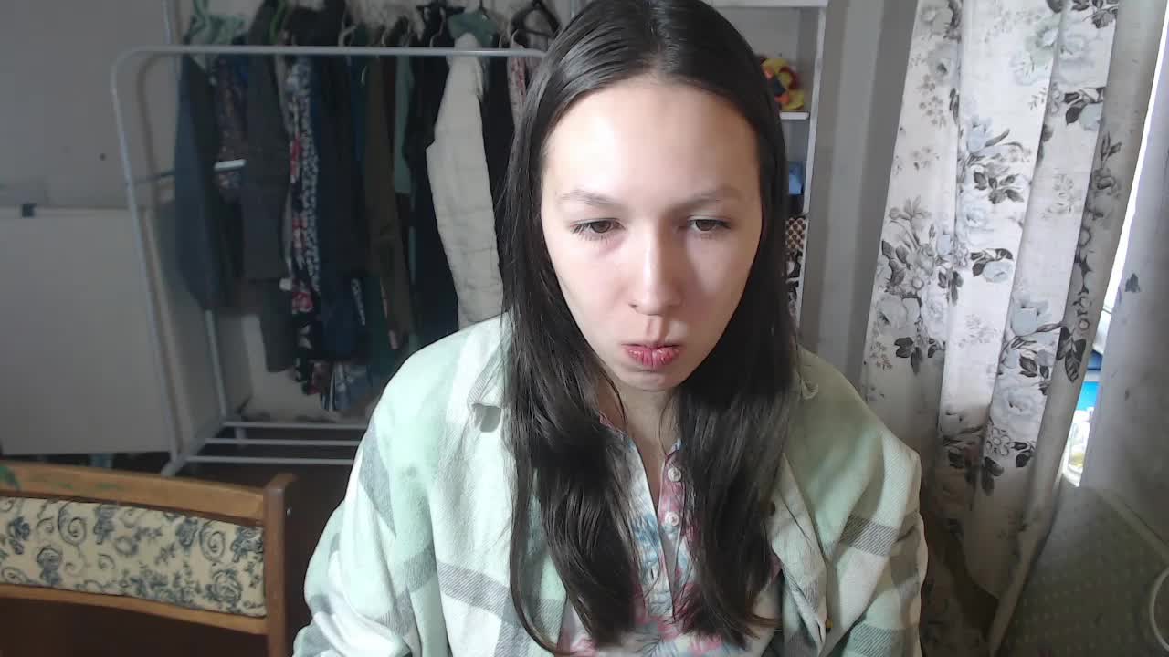 ____Your__Dream____ Cam Model Chat April 13, 2026