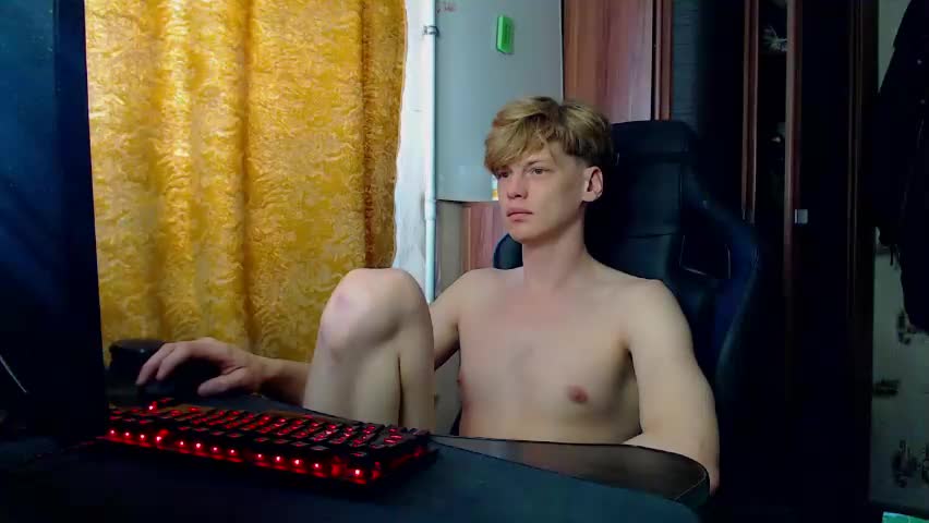 shyredstar Cam Model Chat April 13, 2026