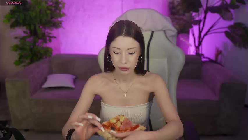 kira0541 Cam Model Chat April 14, 2026