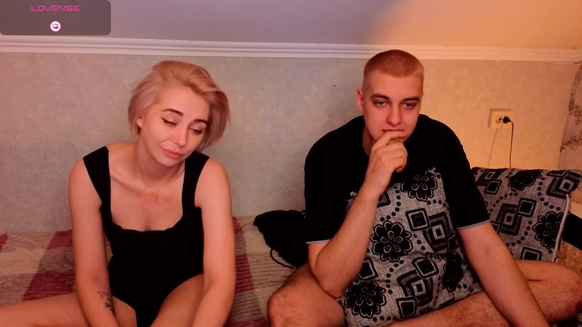 BlondIce Cam Model Chat April 14, 2026