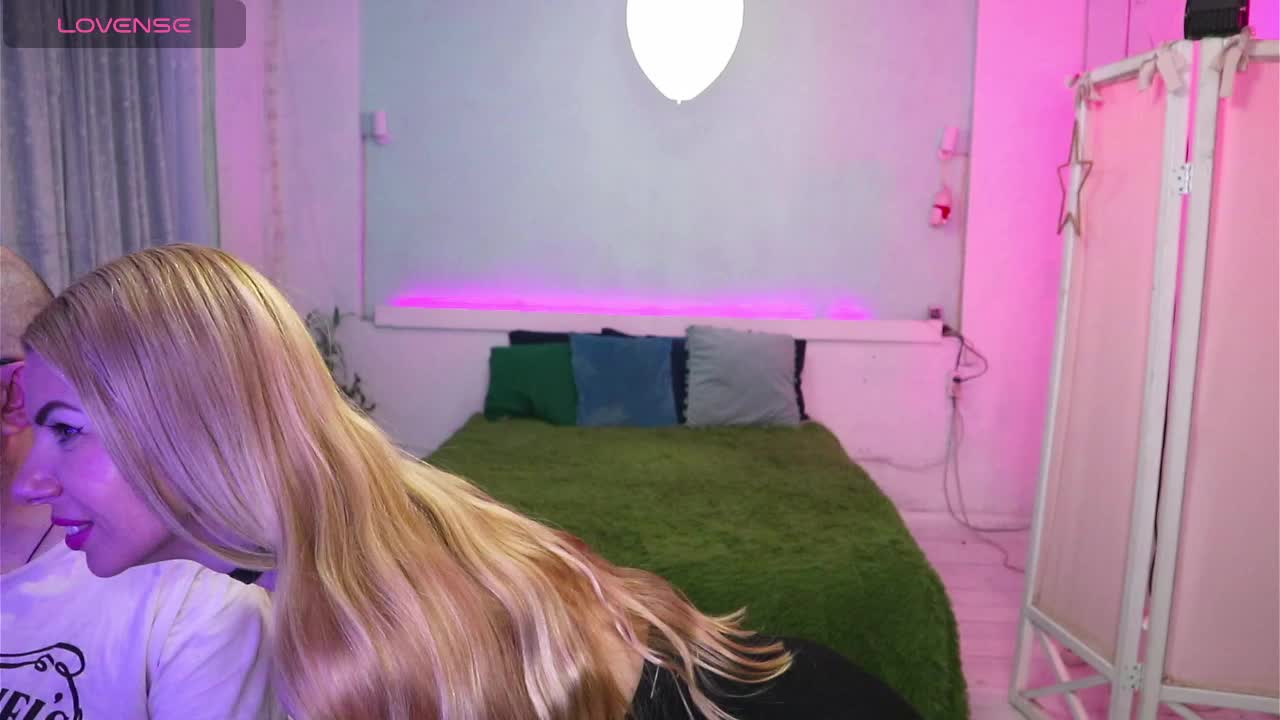 AlisaAleks Cam Model Chat April 14, 2026