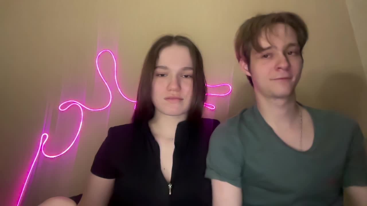 titsDestroy2007 Cam Model Chat April 14, 2026