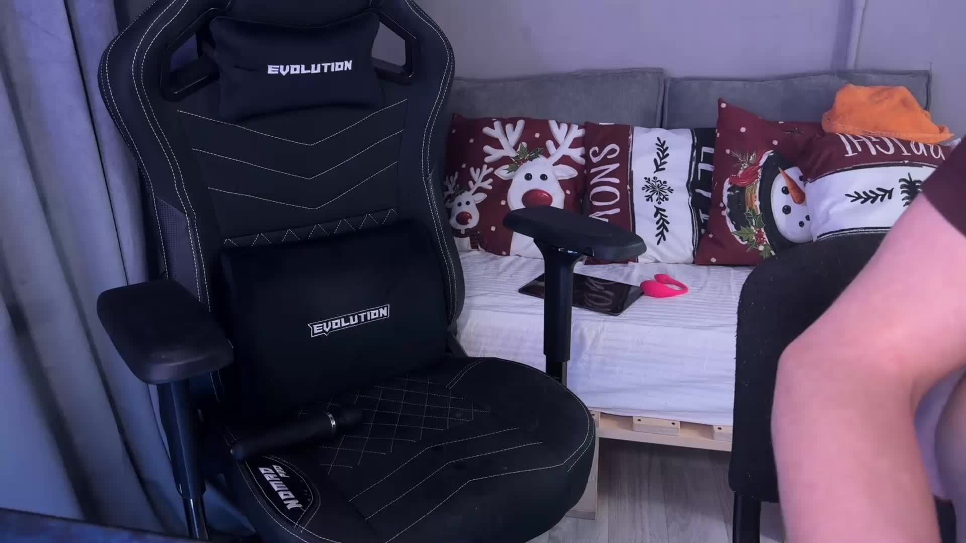 cutemilana_sexwife Cam Model Chat April 15, 2026