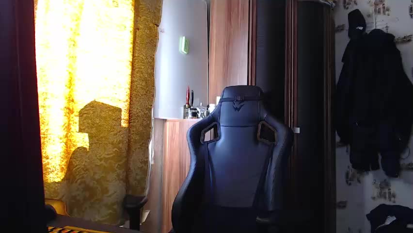 shyredstar Cam Model Chat April 15, 2026