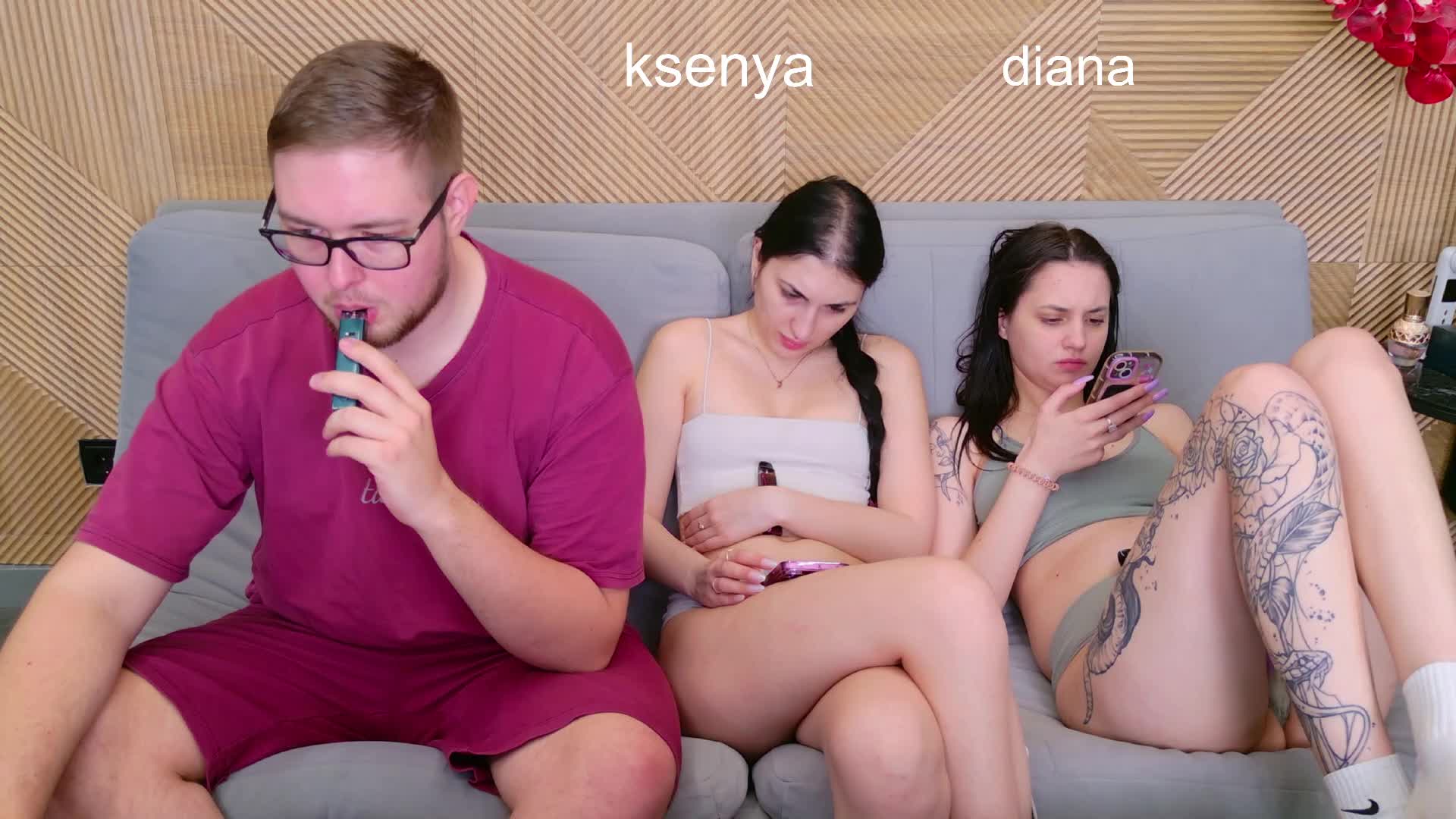 WebcamSlut Cam Model Chat April 15, 2026