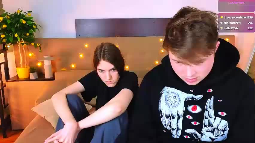 ollistiw Cam Model Chat April 15, 2026