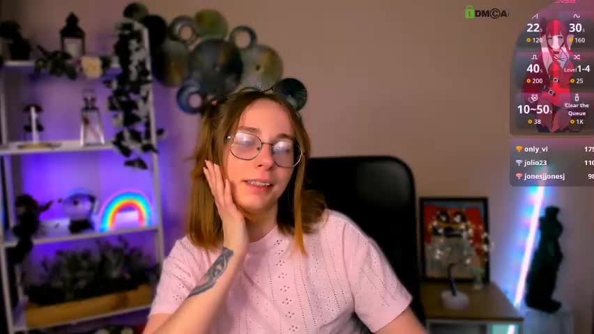 evalora_vei Cam Model Chat April 16, 2026