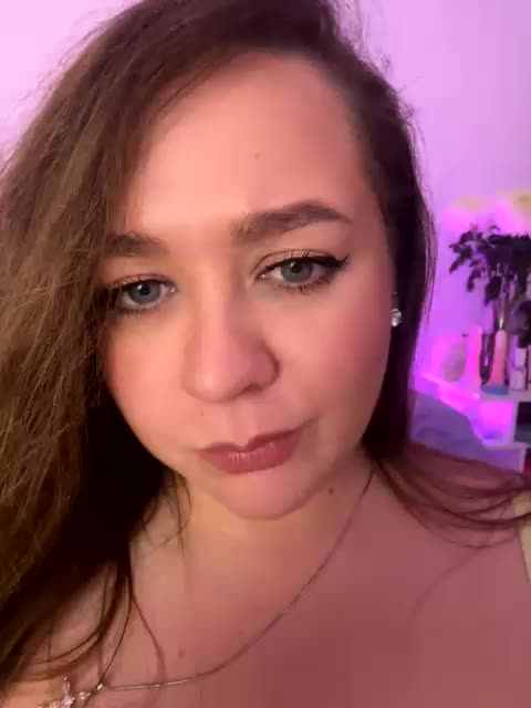 Bonne-Aurore Cam Model Chat April 16, 2026