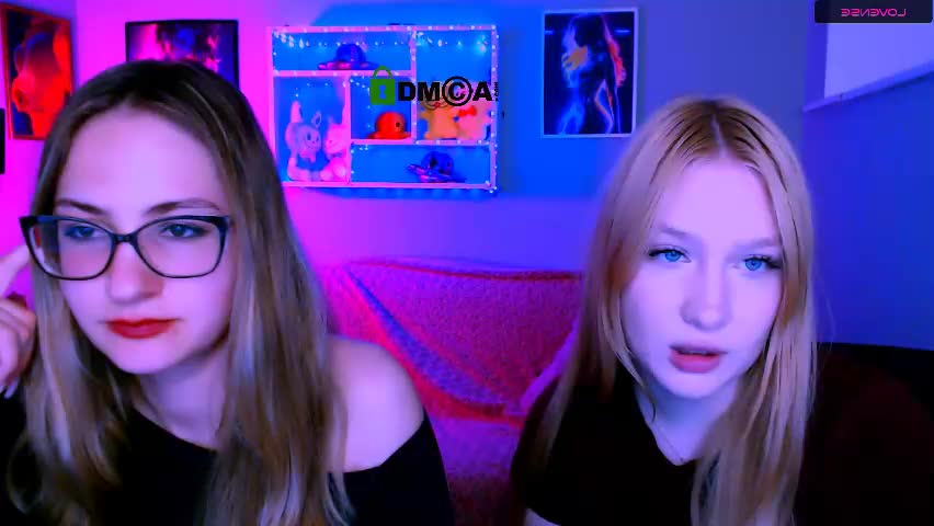 playful_sophie Cam Model Chat April 16, 2026