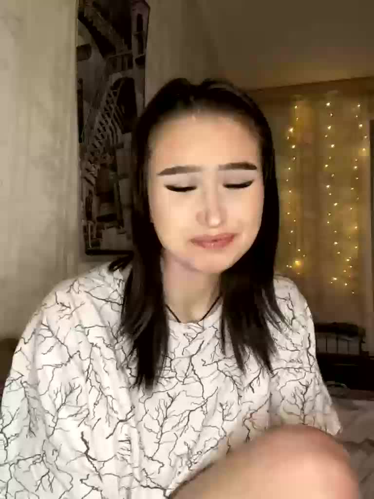 _Pupuni_ Cam Model Chat April 16, 2026