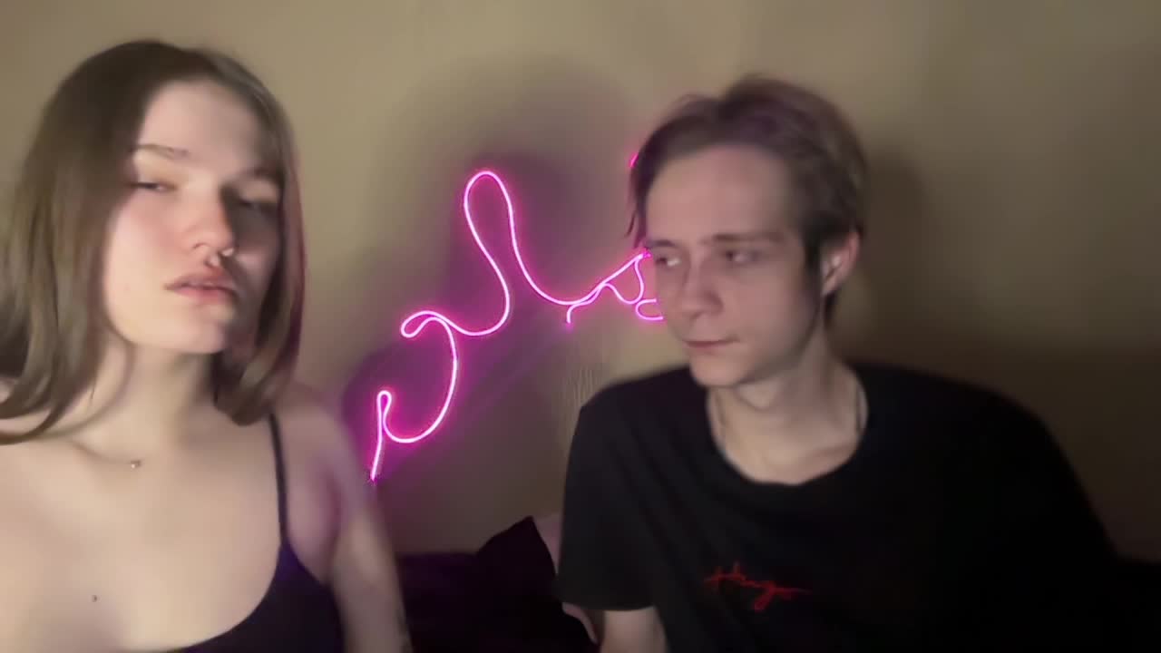 titsDestroy2007 Cam Model Chat April 16, 2026