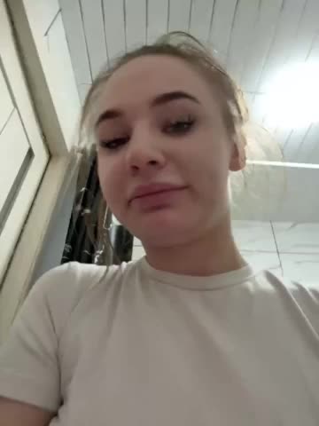 Kira_Sofia Cam Model Chat April 16, 2026