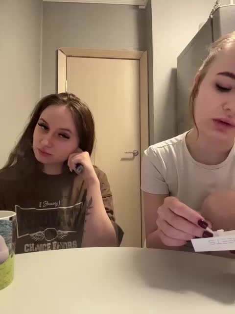 Kira_Sofia Cam Model Chat April 16, 2026