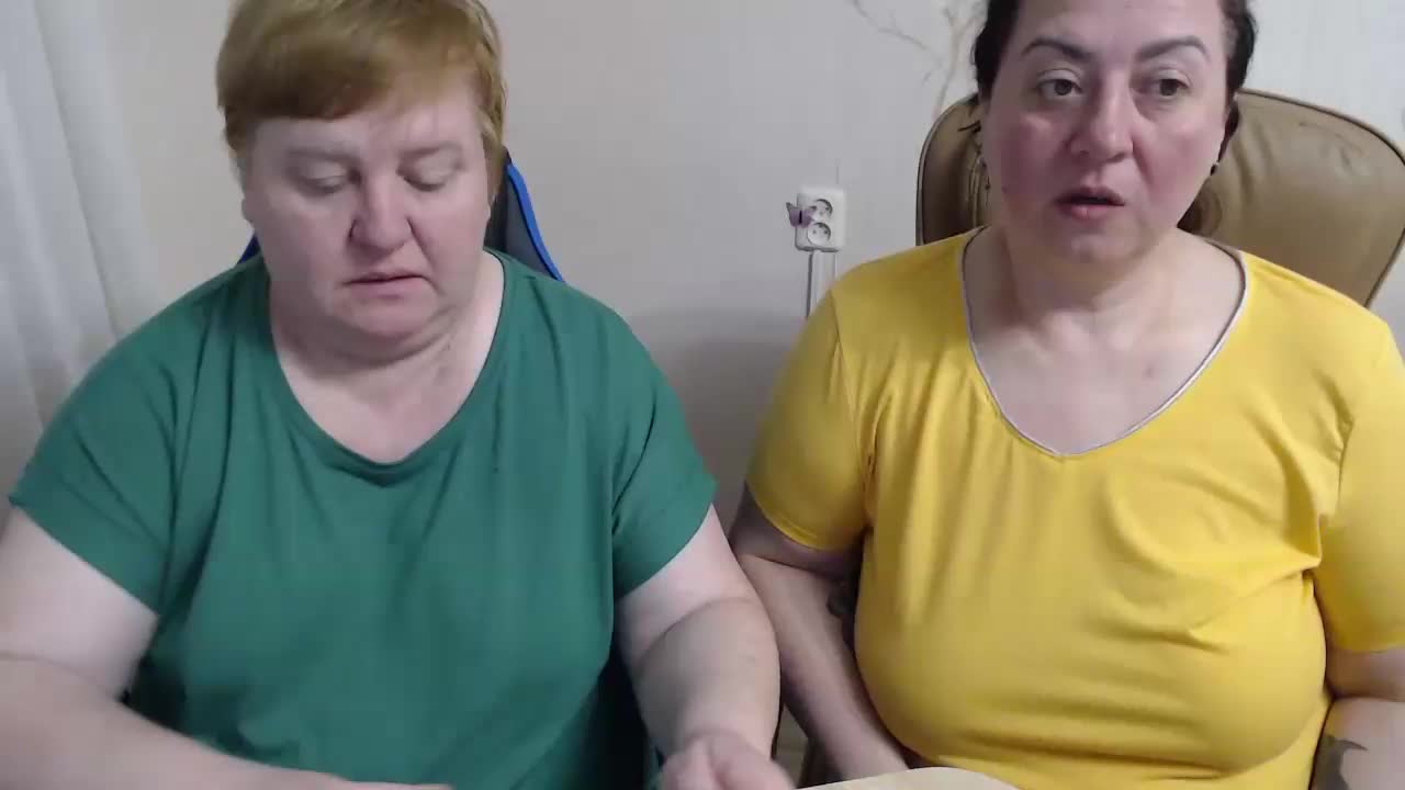 XMollyJaneEX Cam Model Chat April 16, 2026