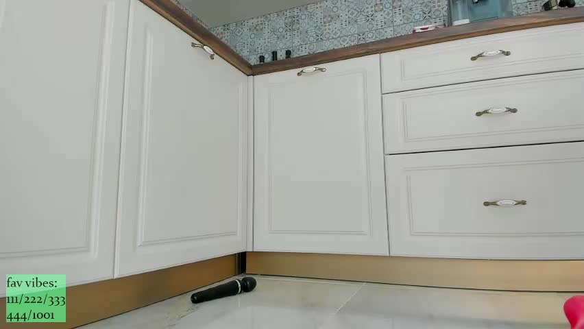 jennywildd Cam Model Chat April 16, 2026