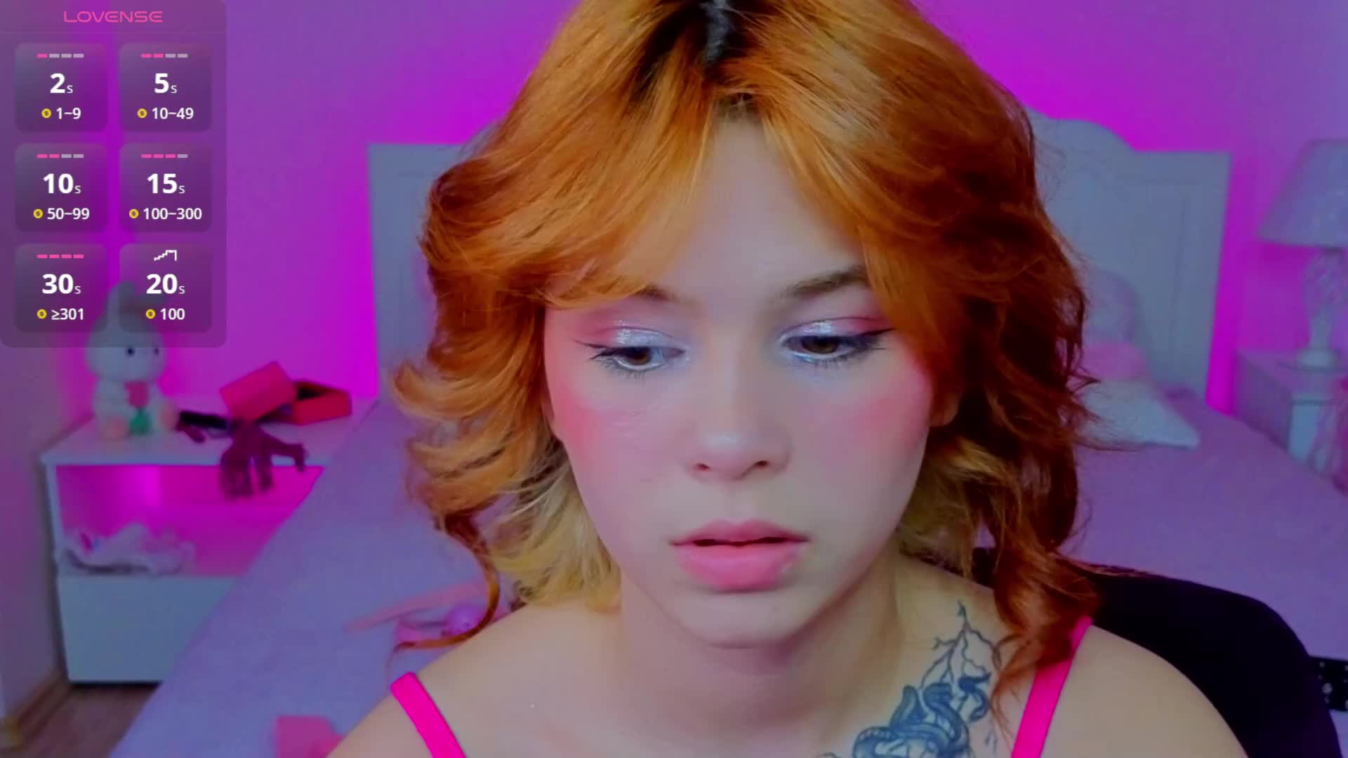 CoralineJones Cam Model Chat April 17, 2026