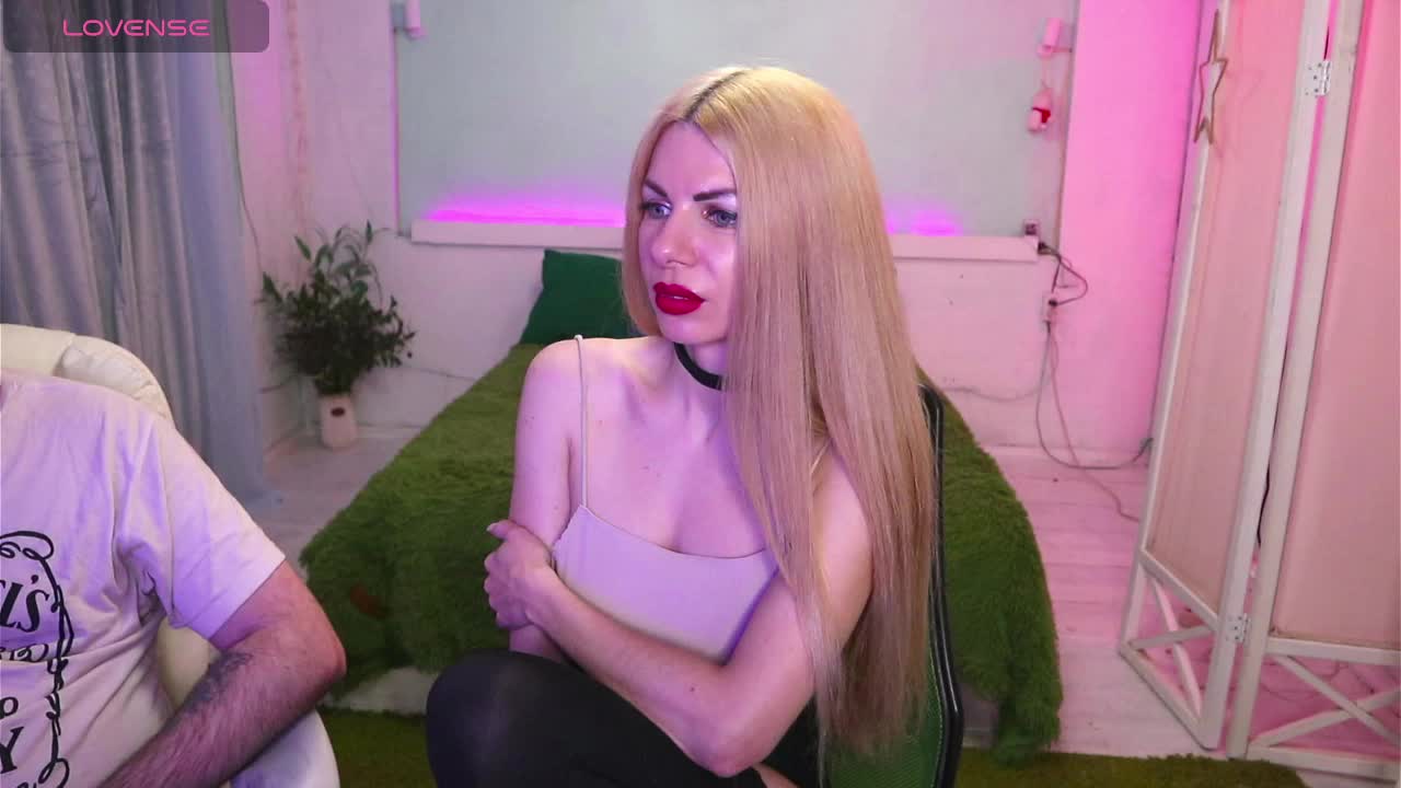 AlisaAleks Cam Model Chat April 17, 2026