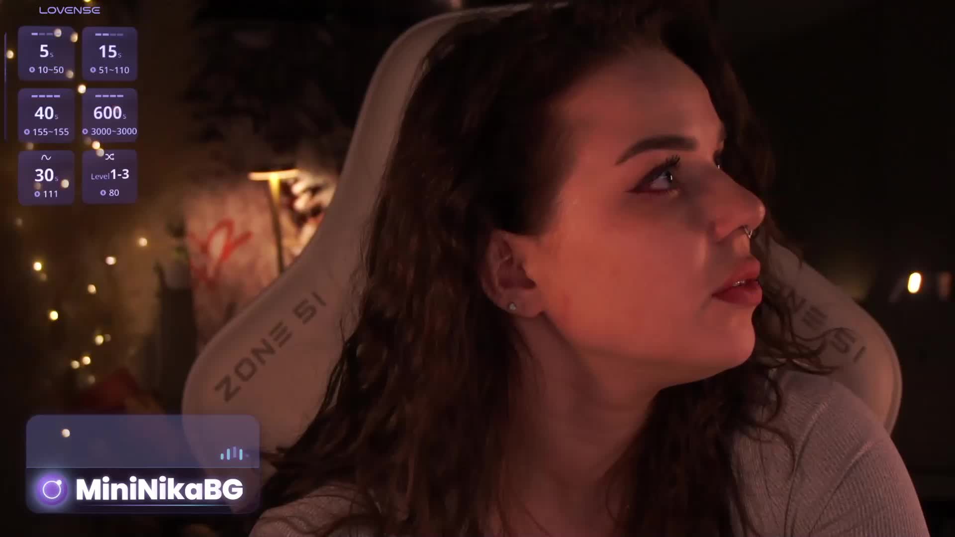 MiniNika Cam Model Chat April 17, 2026