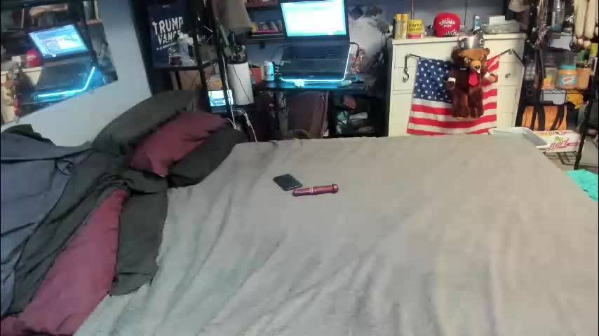 pink_black Cam Model Chat April 17, 2026