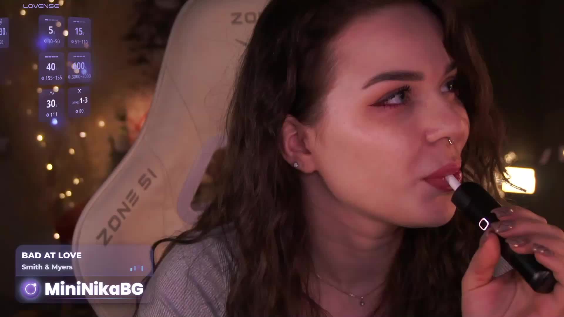 MiniNika Cam Model Chat April 17, 2026