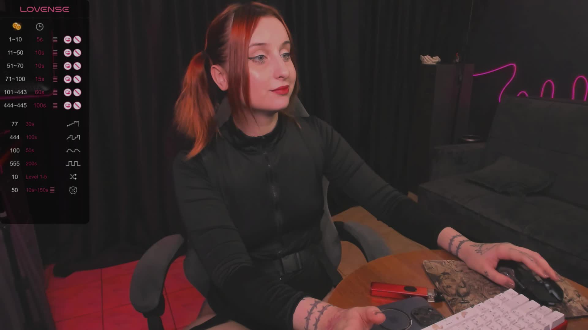 faketattoo Cam Model Chat April 17, 2026