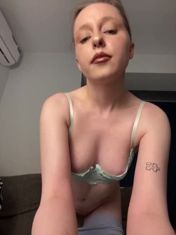 PeachPie Cam Model Chat April 17, 2026