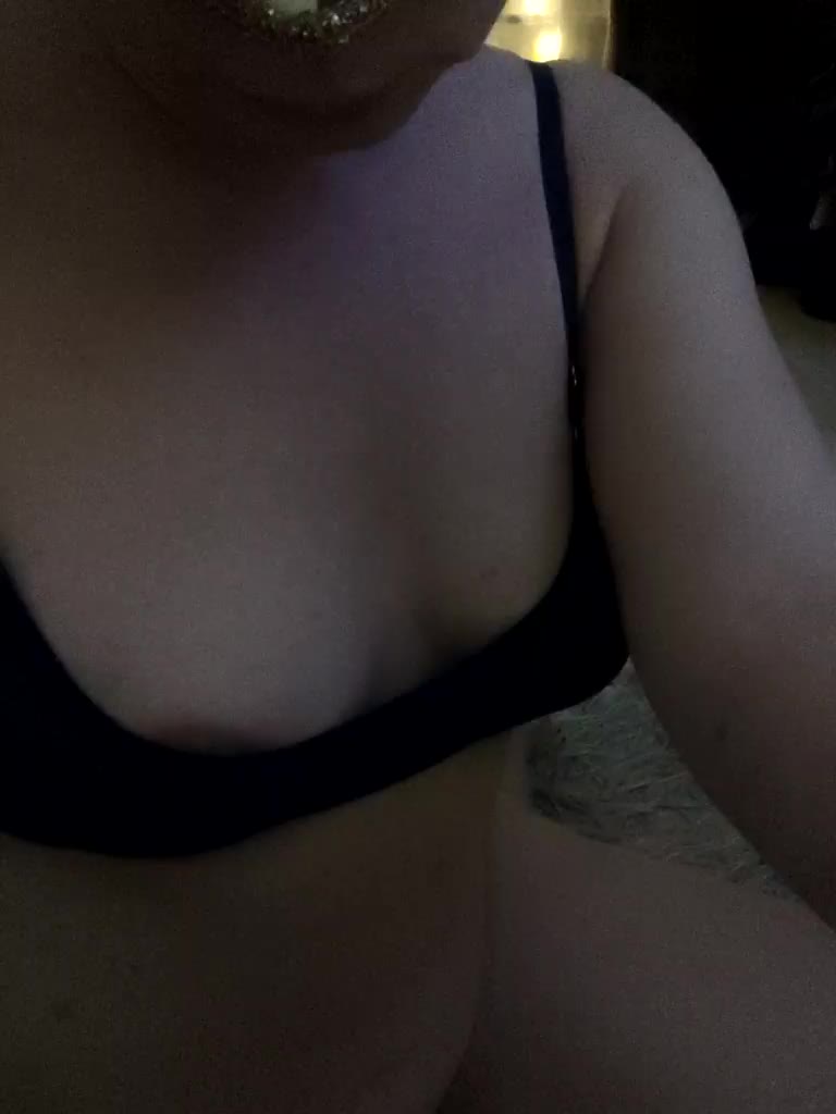 Koshkaxxx Cam Model Chat April 17, 2026