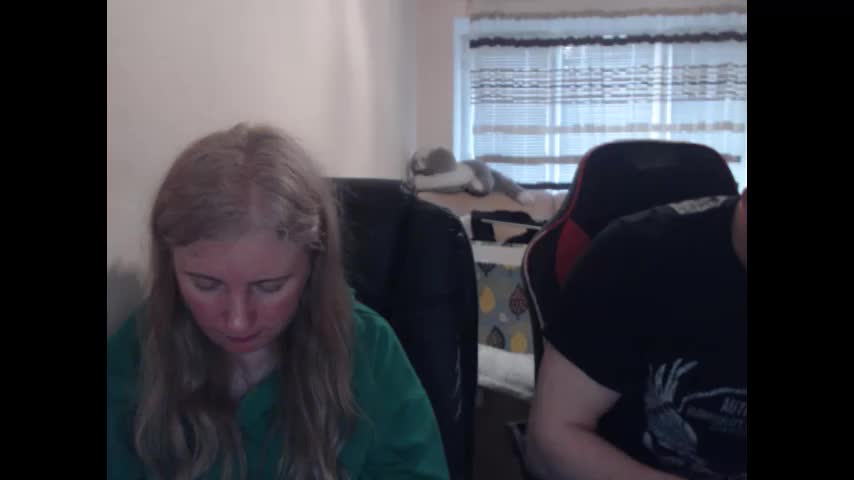 jenisandpeter Cam Model Chat April 17, 2026