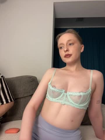 PeachPie Cam Model Chat April 17, 2026