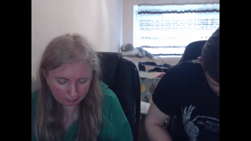 jenisandpeter Cam Model Chat April 17, 2026