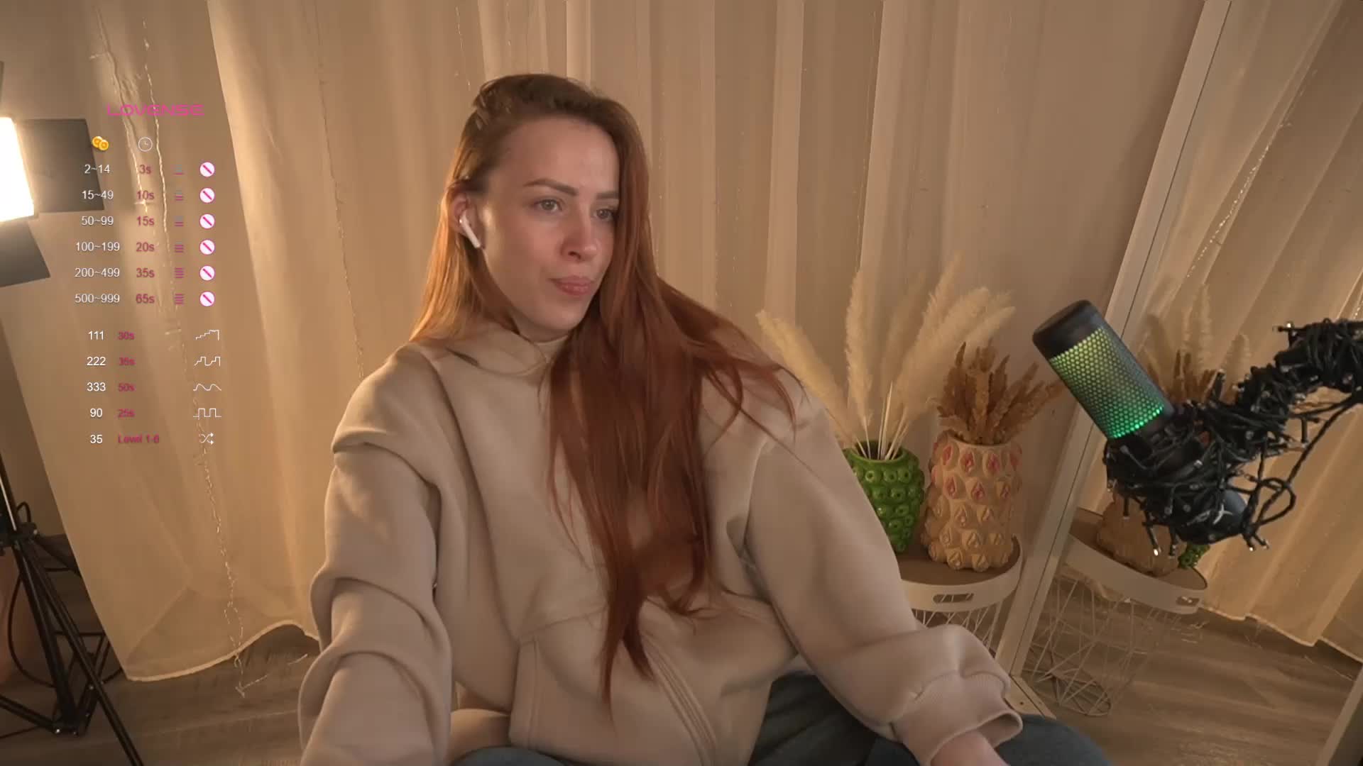 PONI_DI Cam Model Chat April 17, 2026