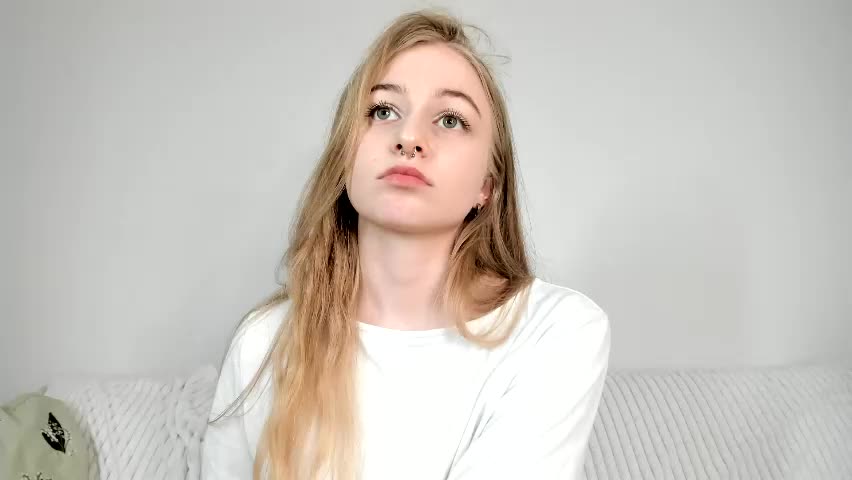 mia_meows Cam Model Chat April 17, 2026