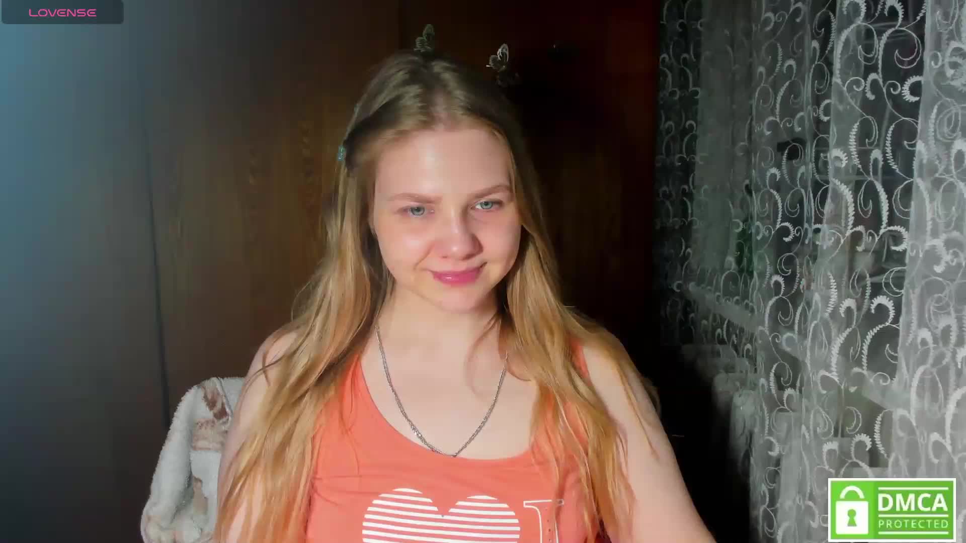 Emma-Frizea Cam Model Chat April 20, 2026