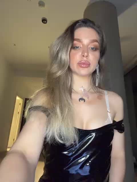 MistressX555 Cam Model Chat April 20, 2026