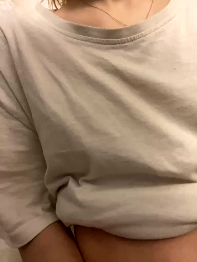 Slim_baby Cam Model Chat April 20, 2026