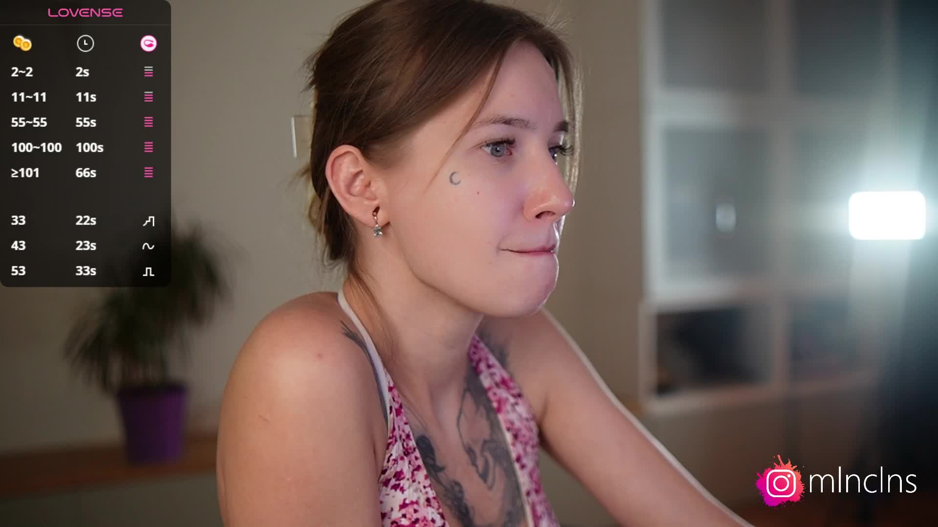 mel-collins Cam Model Chat April 20, 2026