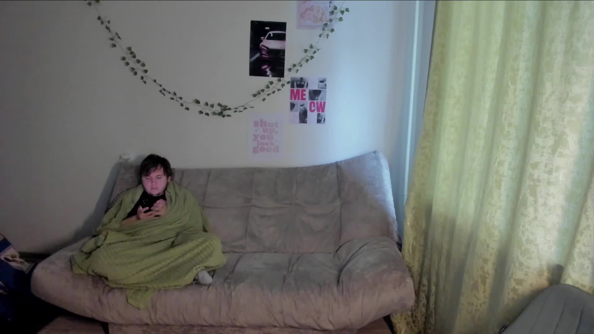 FanatKenli Cam Model Chat April 21, 2026