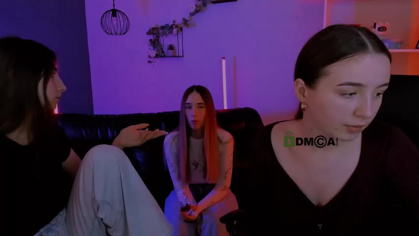 _mila_fire Cam Model Chat April 21, 2026