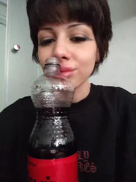 Tinablackkk Cam Model Chat April 22, 2026
