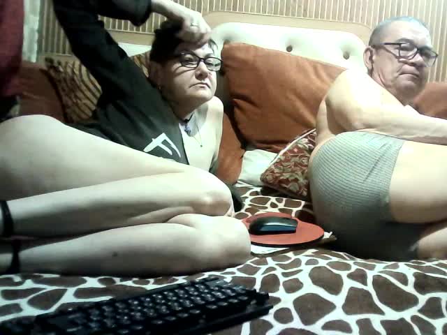 coupleofcoolx Cam Model Chat April 22, 2026