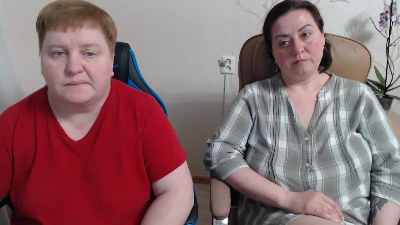 XMollyJaneEX Cam Model Chat April 22, 2026